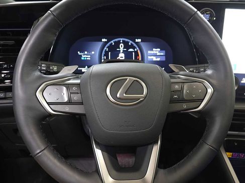 Used 2025 Lexus TX 350 Luxury image 28