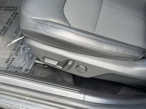 Used 2023 Kia Niro Wind w/ Wind Preserve Package FWD image 18