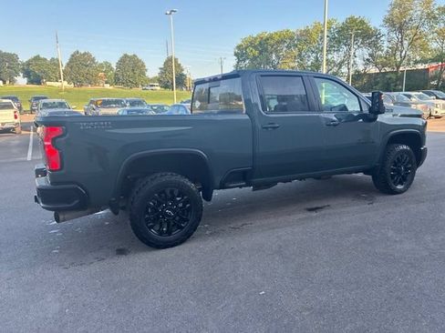 Used 2025 Chevrolet Silverado 3500 LT w/ Trail Boss Package AWD/4WD image 8