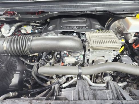 Used 2022 RAM 1500 Limited w/ Body-Colour Bumper Group AWD/4WD image 17