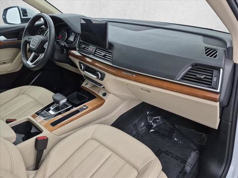 Used 2024 Audi Q5 2.0T Premium w/ Convenience Package AWD/4WD image 26