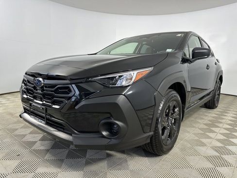 Used 2025 Subaru Crosstrek 2.0i image 3