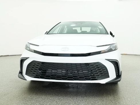 Used 2026 Toyota Camry SE FWD image 44