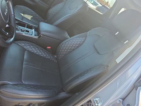 Used 2022 Kia Sorento SX Prestige image 11