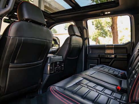 Used 2022 Ford F250 Lariat w/ Lariat Ultimate Package AWD/4WD image 96