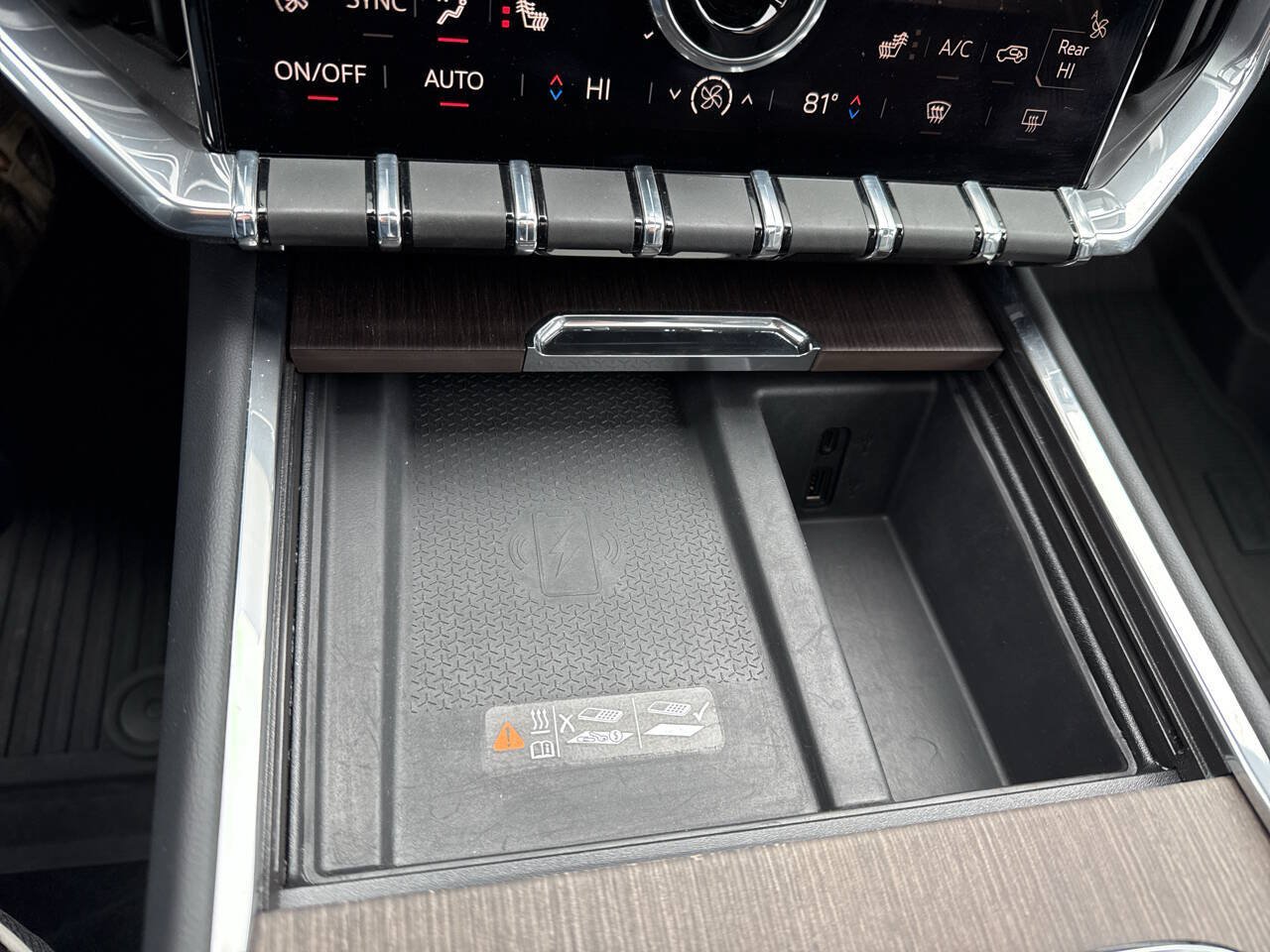 Used 2024 GMC Acadia Denali w/ LPO, Floor Liner Package AWD/4WD image 38