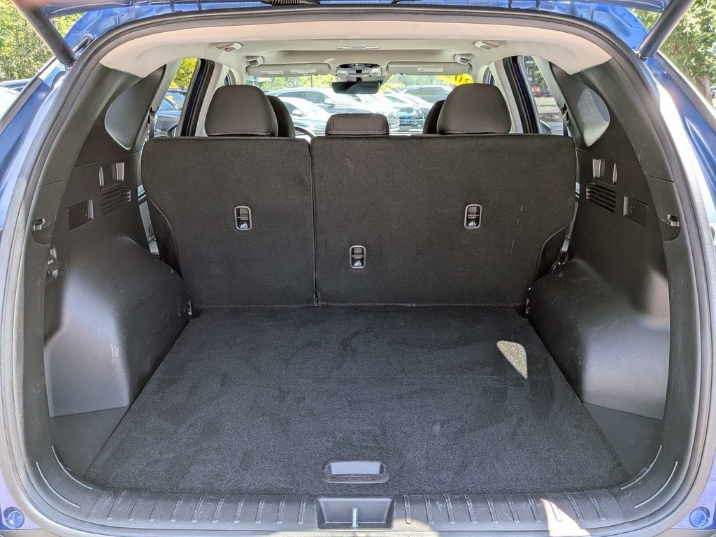 Certified 2022 Hyundai Tucson SEL w/ Convenience Package FWD image 16
