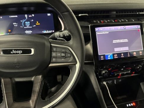 Used 2023 Jeep Grand Cherokee L Limited image 26