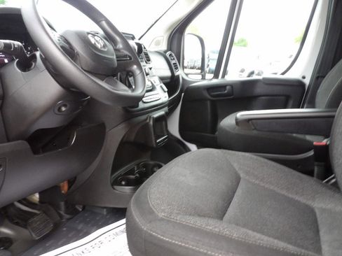 Used 2023 RAM ProMaster 2500 FWD image 15
