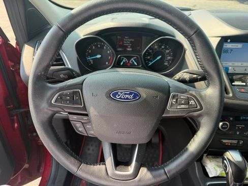 Used 2019 Ford Escape Titanium AWD/4WD image 11