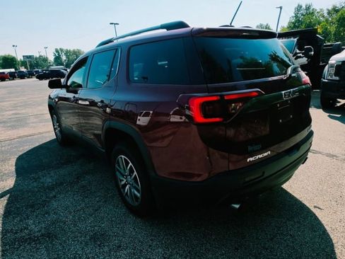 Used 2017 GMC Acadia SLE w/ Driver Alert Package I AWD/4WD image 3