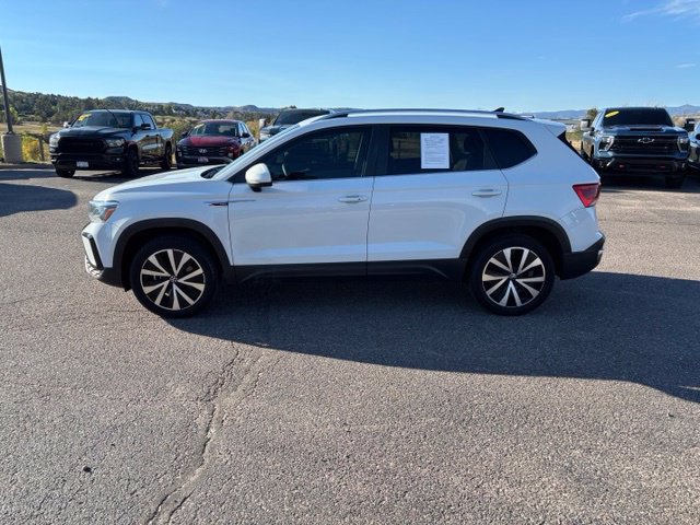 Used 2022 Volkswagen Taos SE AWD/4WD image 2