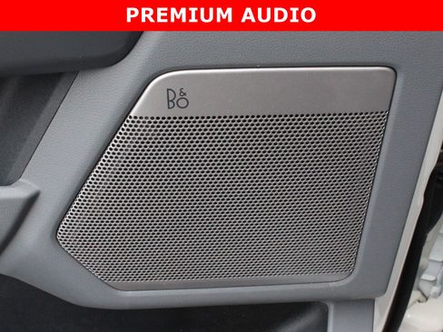 Used 2022 Ford F150 Lariat w/ Equipment Group 502A High AWD/4WD image 18