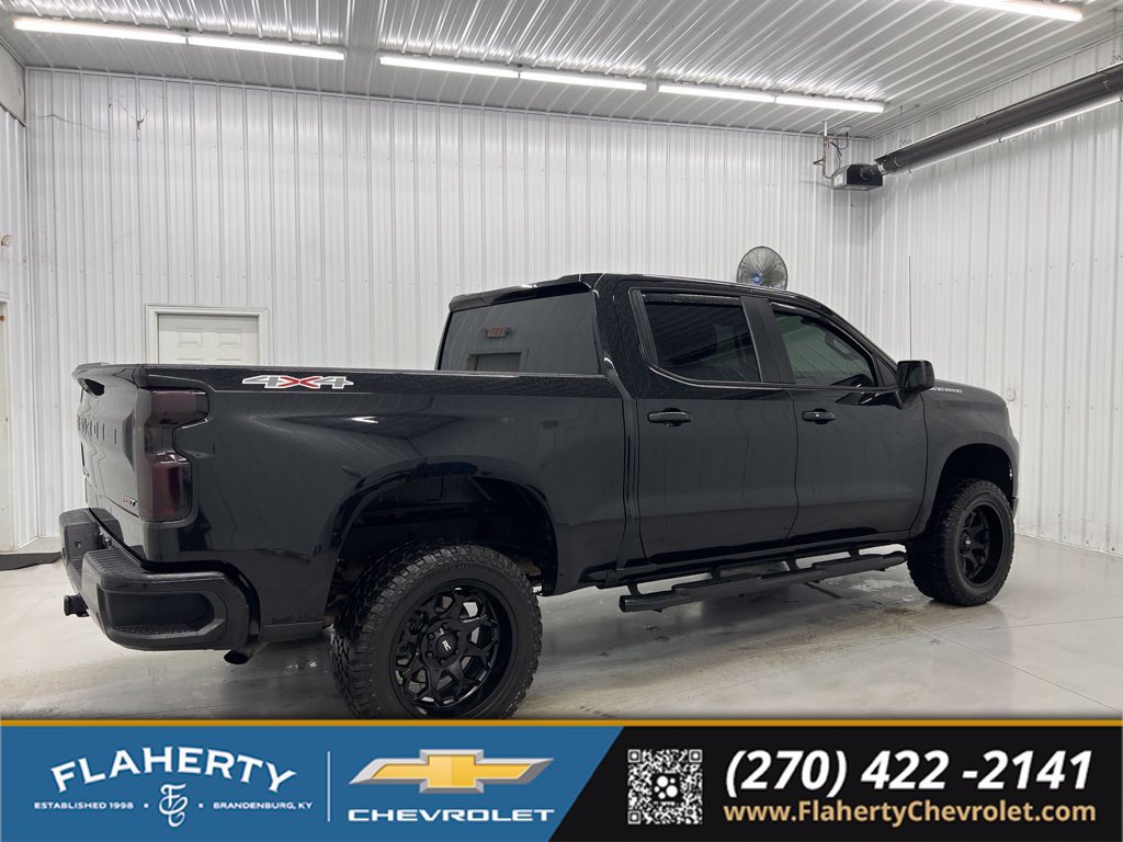 Used 2022 Chevrolet Silverado 1500 RST AWD/4WD image 2