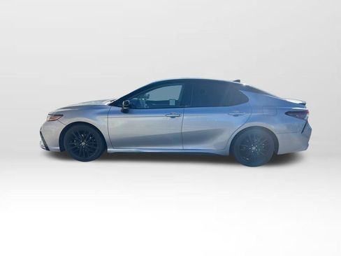 Used 2022 Toyota Camry XSE image 7