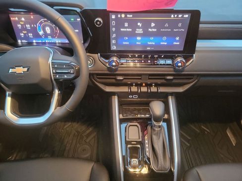 New 2025 Chevrolet Colorado LT w/ LT Convenience Package image 13