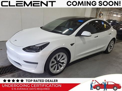 Used 2023 Tesla Model 3 Standard Range image 1