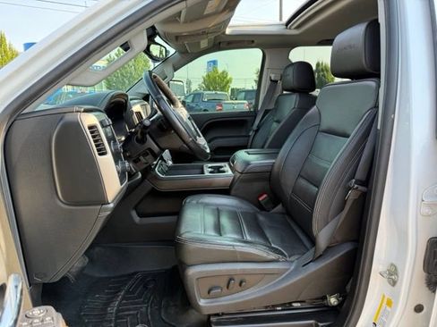 Used 2019 GMC Sierra 2500 Denali w/ Duramax Plus Package AWD/4WD image 2