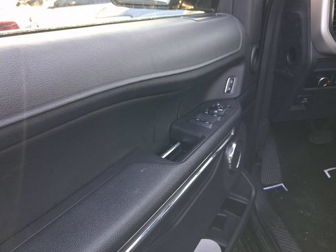 Used 2024 Ford Expedition Max XLT RWD image 6