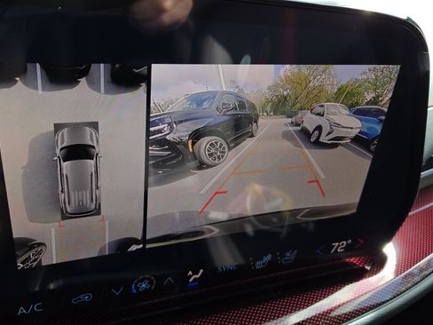 New 2026 Chevrolet Traverse RS w/ LPO, Floor Liner Package image 21