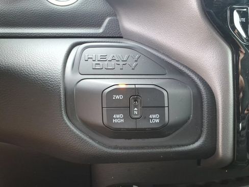 Used 2026 RAM 2500 Big Horn AWD/4WD image 27