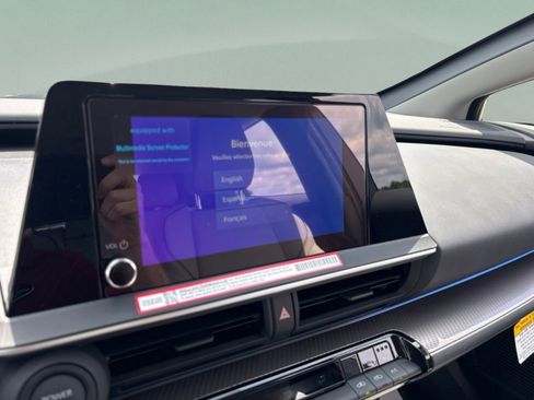 Used 2026 Toyota Prius XLE FWD image 25