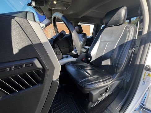 Used 2018 Ford F150 Lariat w/ Equipment Group 502A Luxury image 11