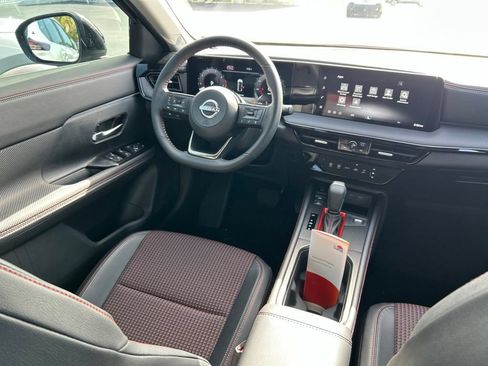 New 2026 Nissan Kicks SR FWD image 10