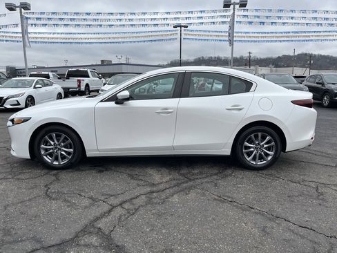 Used 2022 MAZDA MAZDA3 s image 4