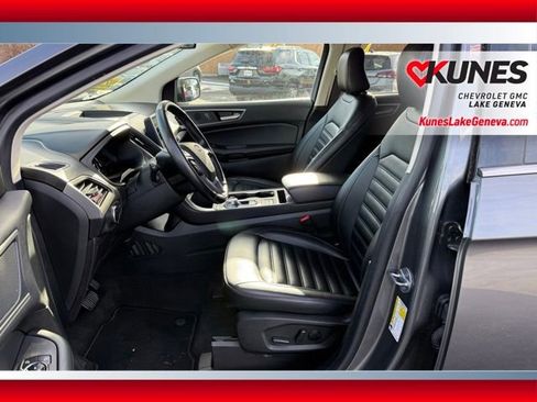 Used 2023 Ford Edge SEL image 11