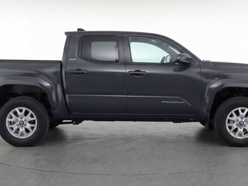 New 2026 Toyota Tacoma SR5 image 7