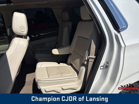 Used 2023 GMC Yukon Denali w/ Max Trailering Package AWD/4WD image 17