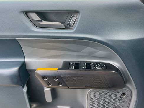 Used 2025 Ford Maverick Tremor image 11