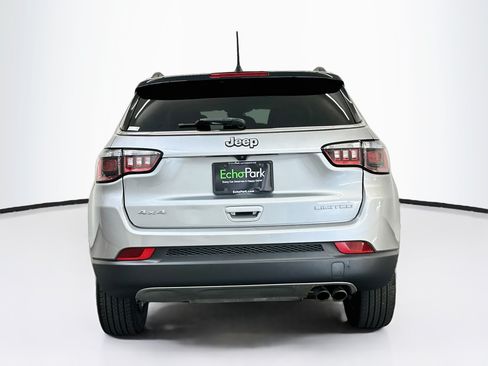 Used 2022 Jeep Compass Limited AWD/4WD image 7