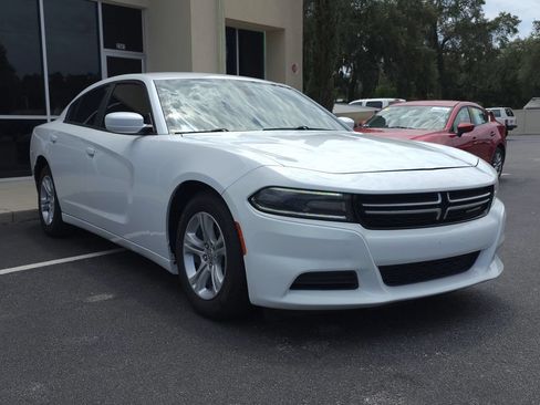 Used 2016 Dodge Charger SE w/ Popular Equipment Group RWD image 3