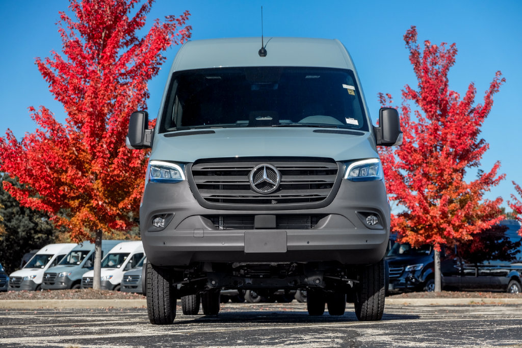New 2027 Mercedes-Benz Sprinter 3500 image 5