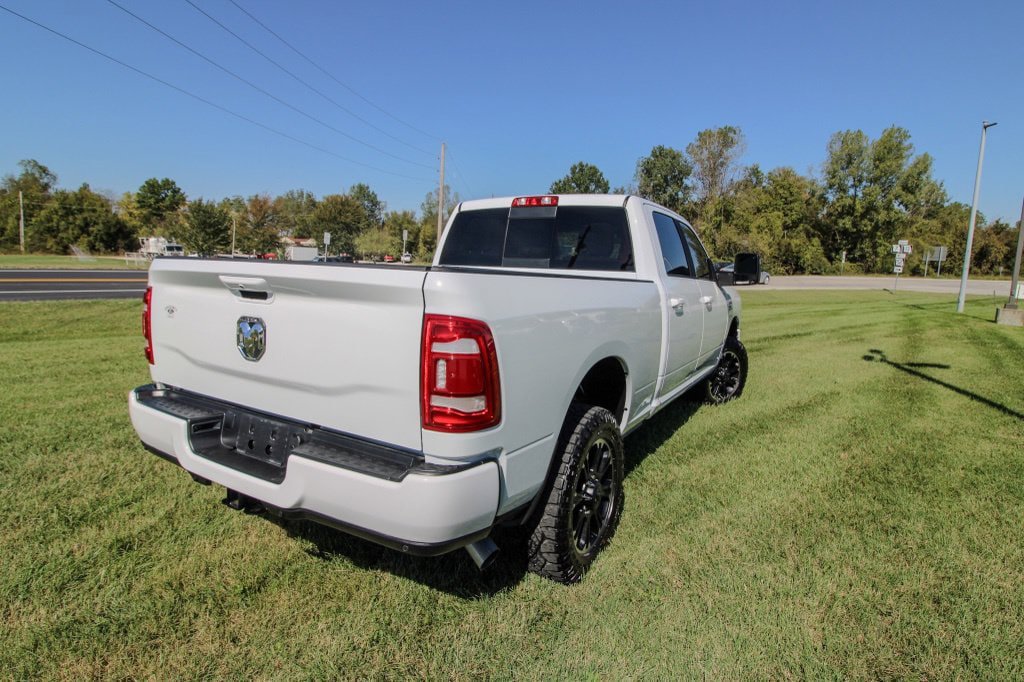 Used 2024 RAM 2500 Big Horn w/ Level 2 Equipment Group AWD/4WD image 3