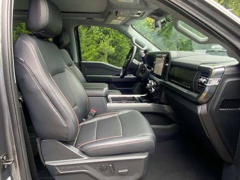Used 2025 Ford F250 Lariat w/ Lariat Ultimate Package AWD/4WD image 36