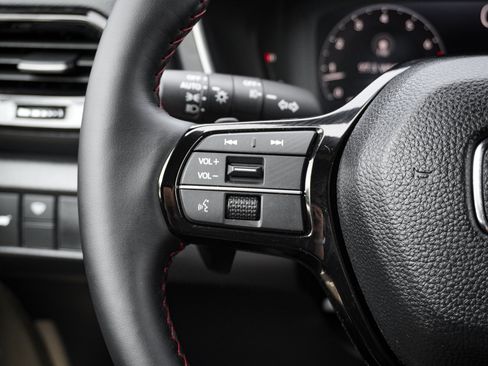 Used 2026 Honda Pilot Black Edition image 19