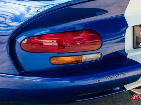 Used 1996 Dodge Viper GTS RWD image 73