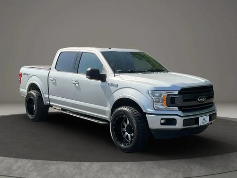 Used 2018 Ford F150 XLT w/ Equipment Group 302A Luxury AWD/4WD image 7