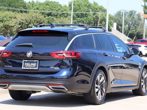 Used 2018 Buick Regal Essence w/ Driver Confidence Package #1 image 8