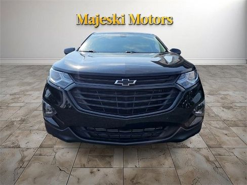 Used 2021 Chevrolet Equinox LT image 3