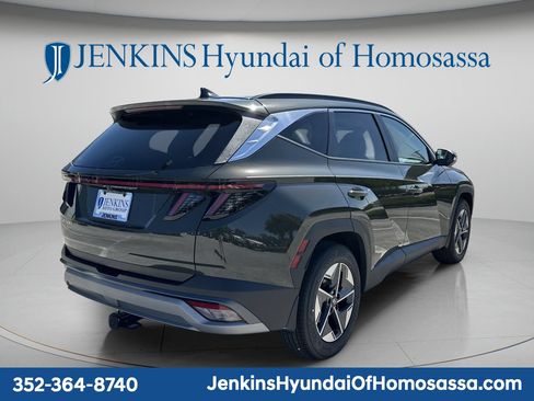 New 2025 Hyundai Tucson SEL FWD image 2