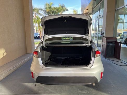 Used 2022 Toyota Corolla LE image 23