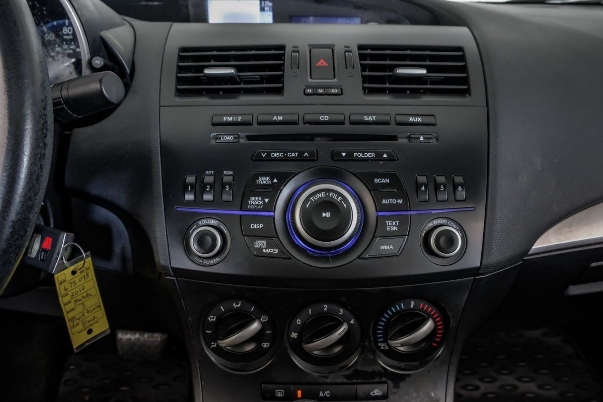 Used 2012 MAZDA MAZDA3 i Grand Touring w/ Tech Pkg FWD image 25