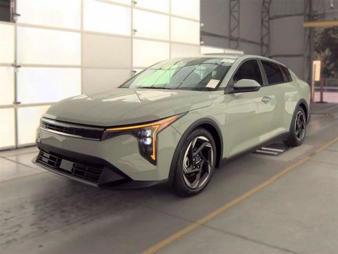 Used 2025 Kia K4 EX FWD image 7