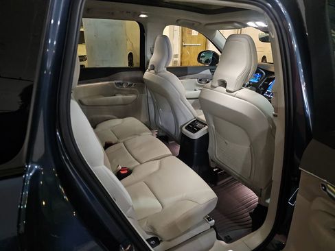 Certified 2023 Volvo XC90 T8 Plus w/ Protection Package Premier AWD/4WD image 9