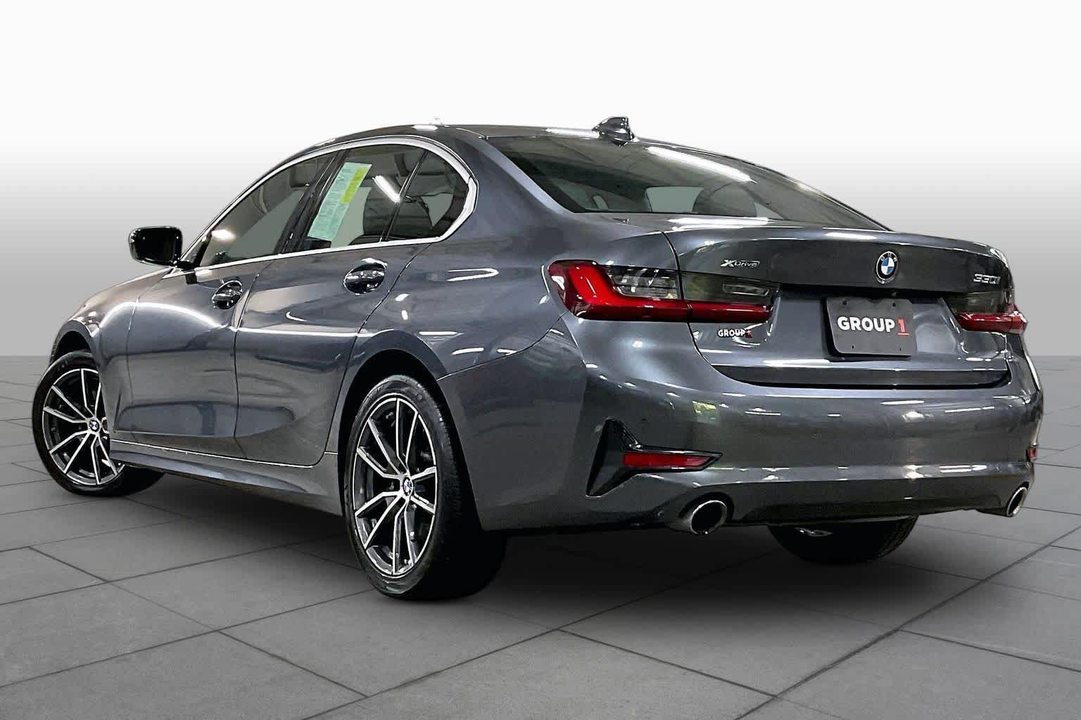 Used 2022 BMW 330i xDrive Sedan w/ Driving Assistance Package AWD/4WD image 11