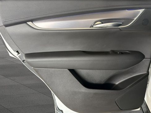 Used 2019 Cadillac XT5 Premium Luxury AWD/4WD image 12